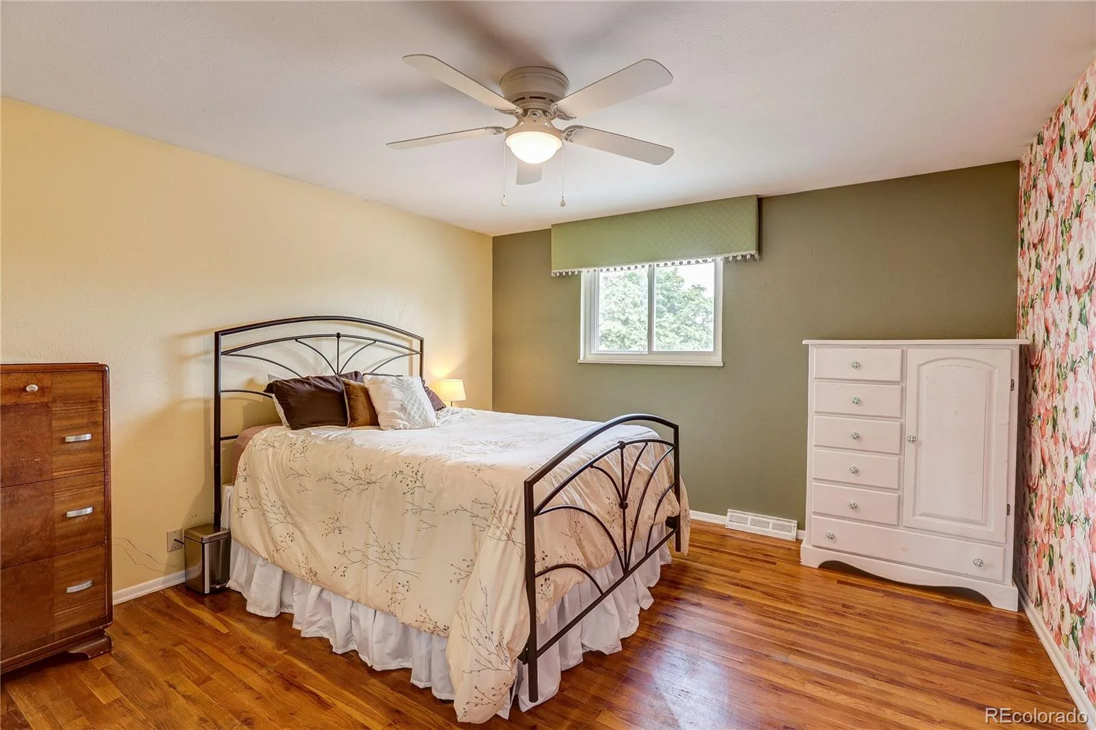 8186 E Girard Avenue Denver CO 80231 | MLS #REC2944748 06262026164655 1600 20