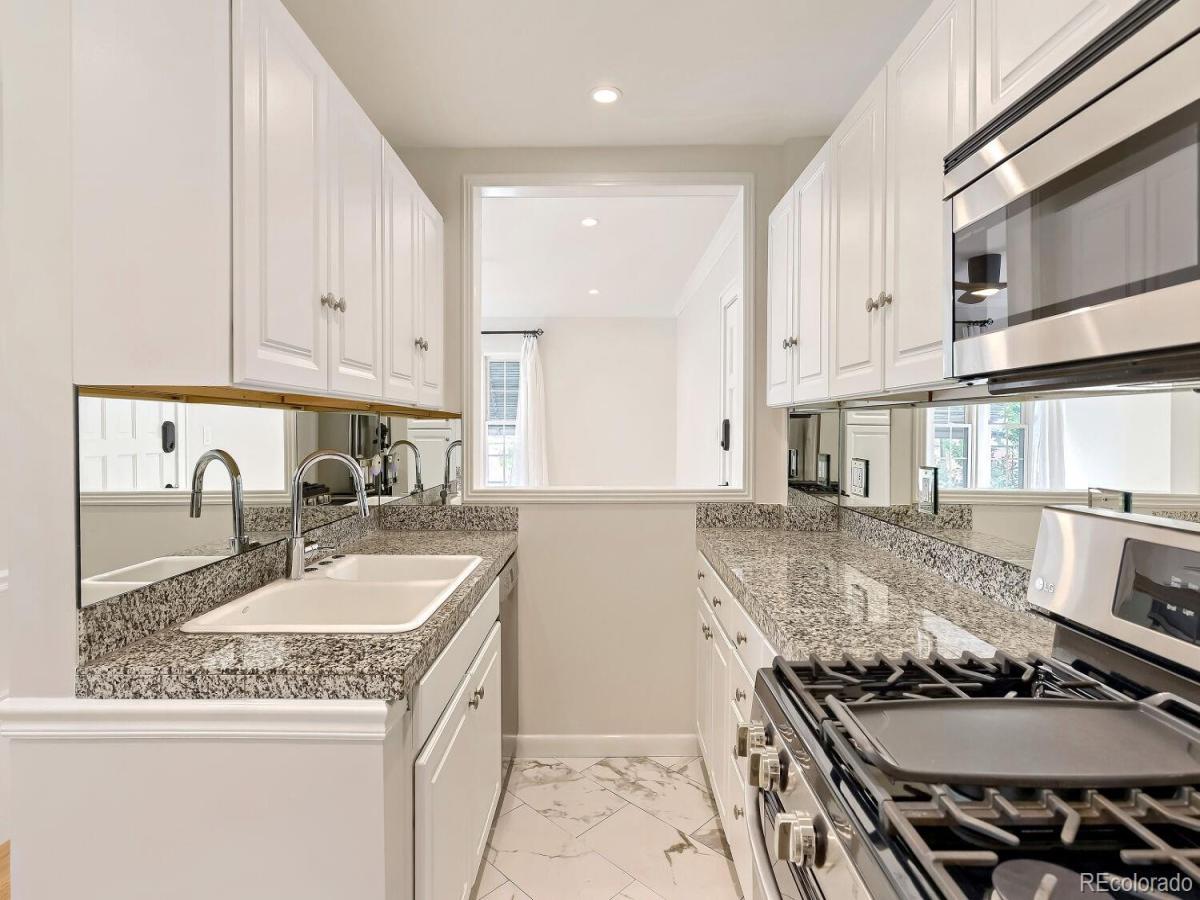 955 N Washington Street #7 Denver CO 80203 | MLS #REC2949108 MLS #REC2949108 image #0