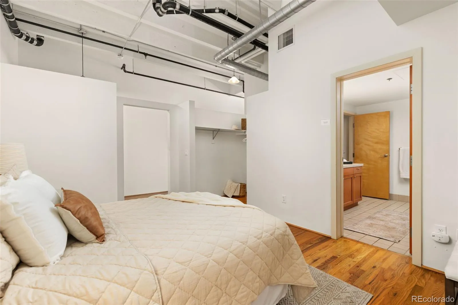 1800 Lawrence Street #408 Denver CO 80202 MLS #REC2950676 05052026035124 1600 15