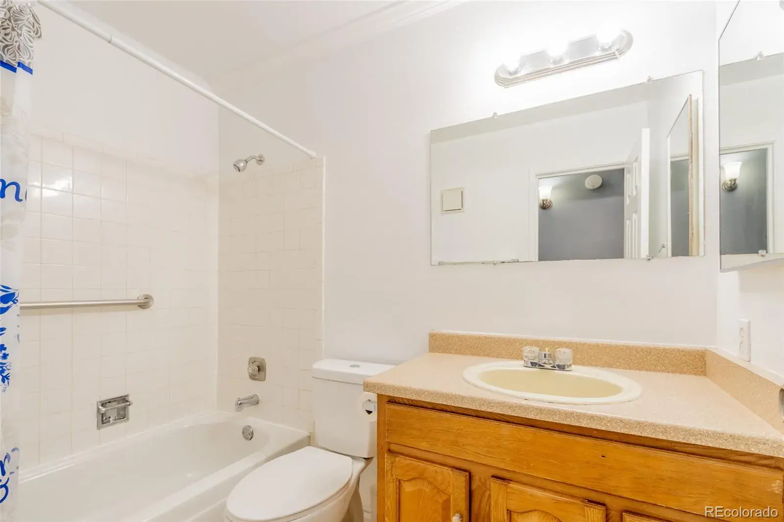 10150 E Virginia Avenue #4-108 Denver CO 80247 MLS #REC2950679 02142026004325 1600 14