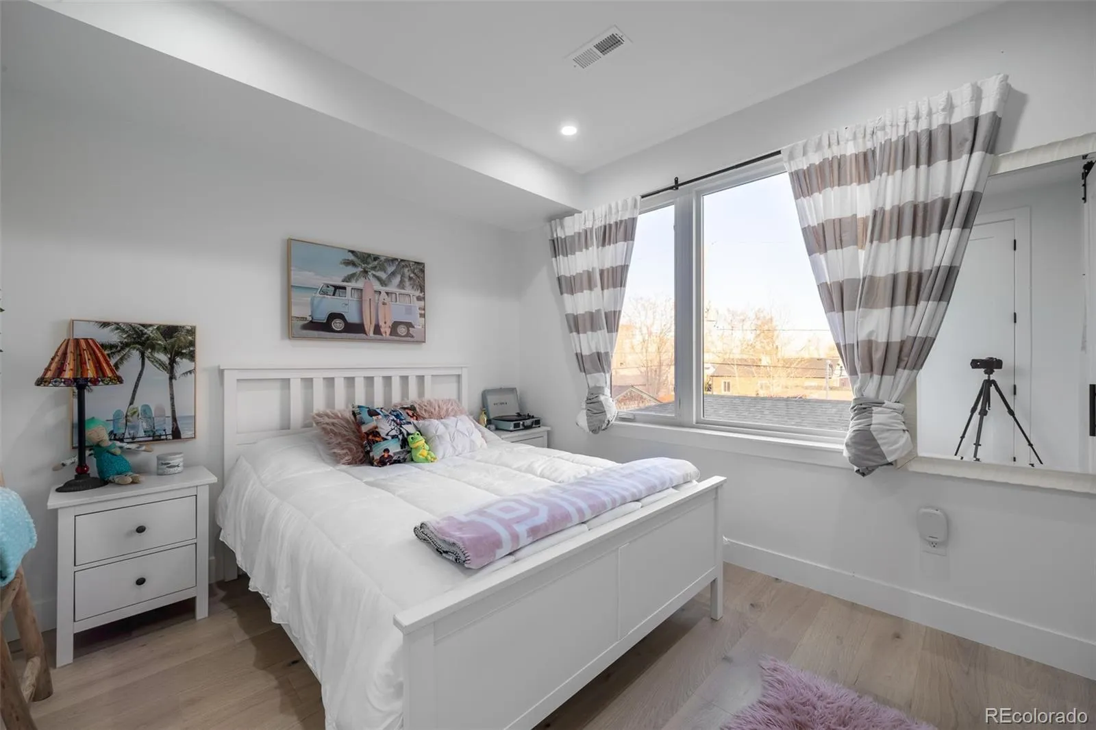 04102026164734 1600 16