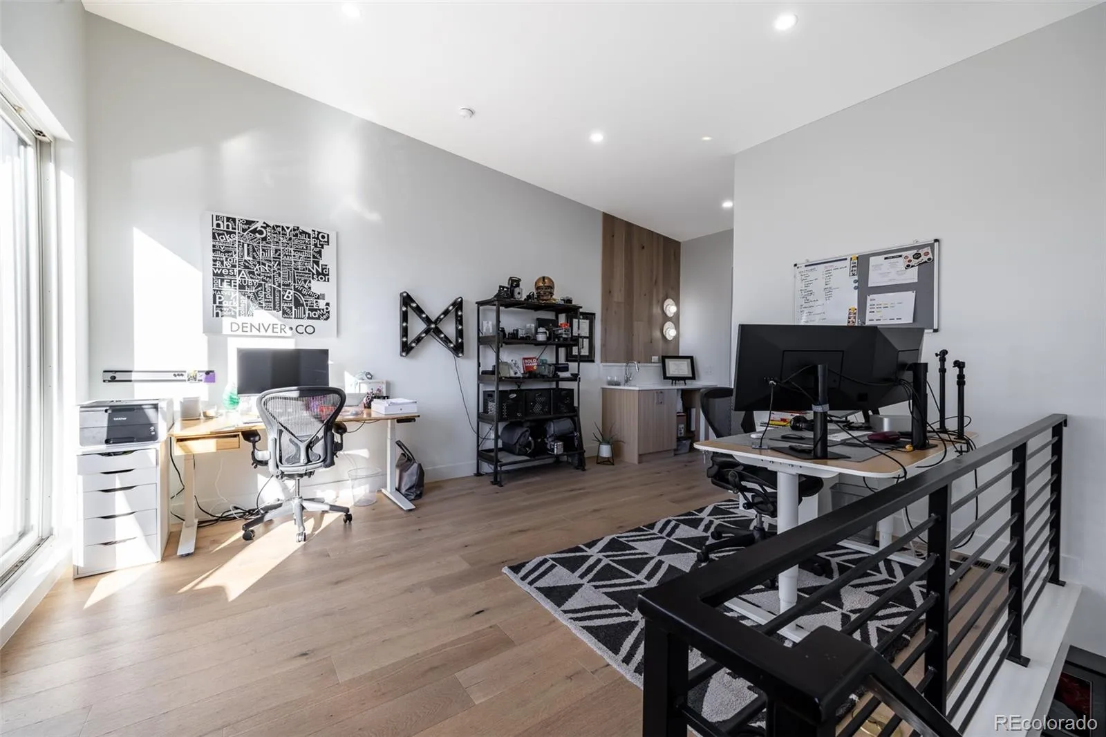 04102026164734 1600 24