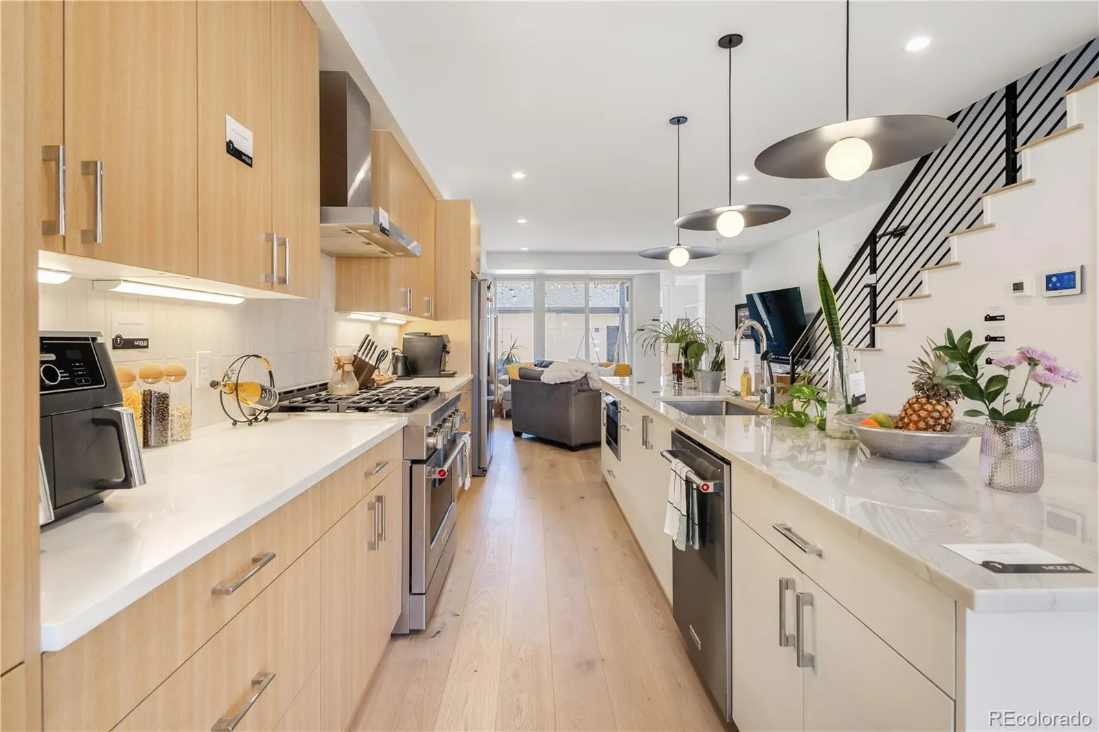 04102026164734 1600 3