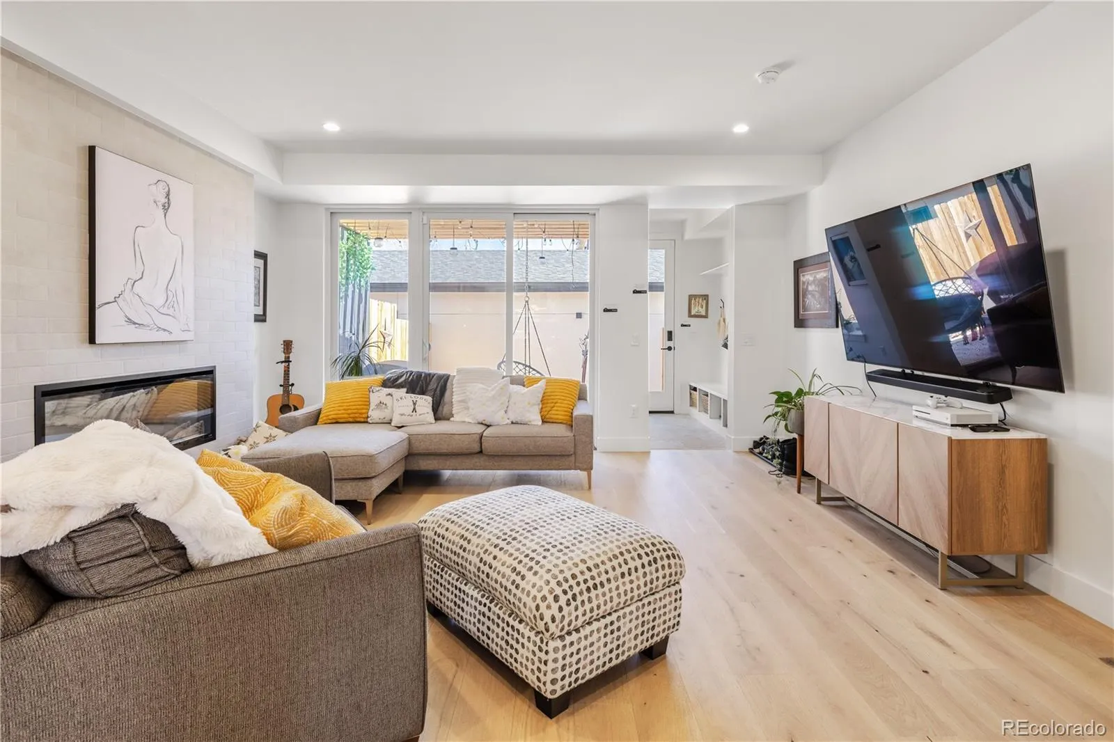 04102026164734 1600 9