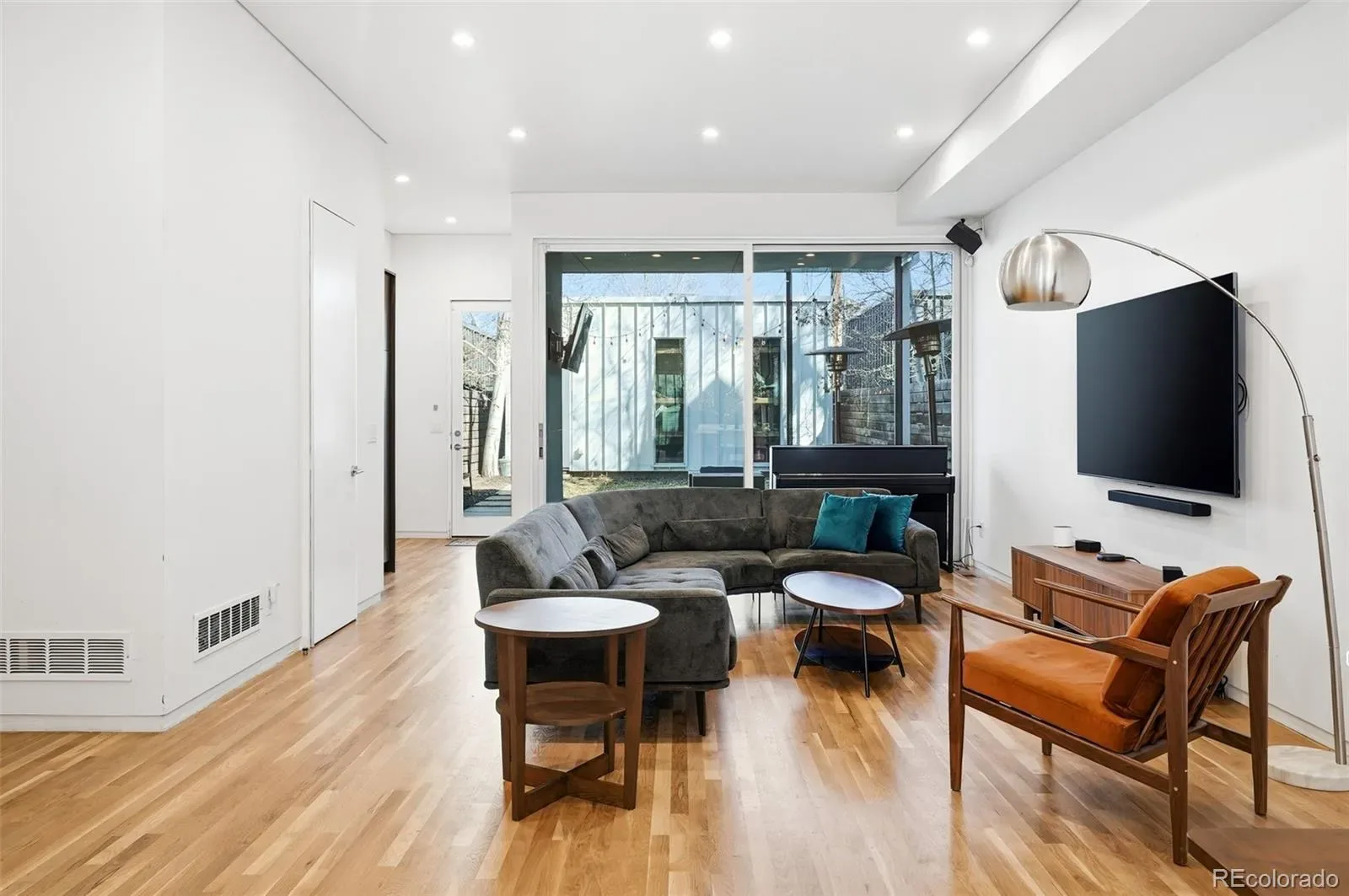 03202026030816 1600 3