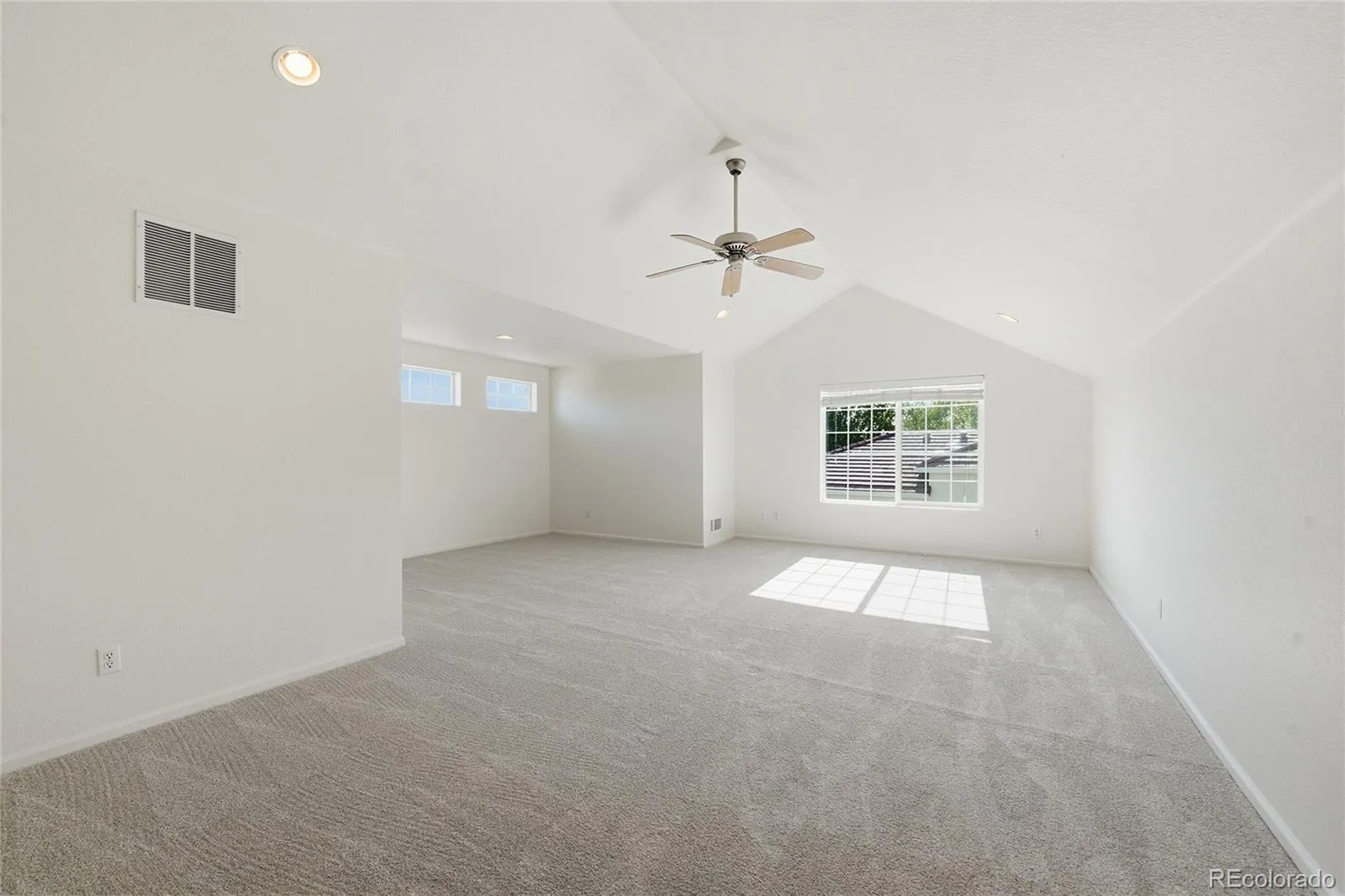 16811 E Caley Place Aurora CO 80016 MLS #REC2957331 05182026194635 1600 35