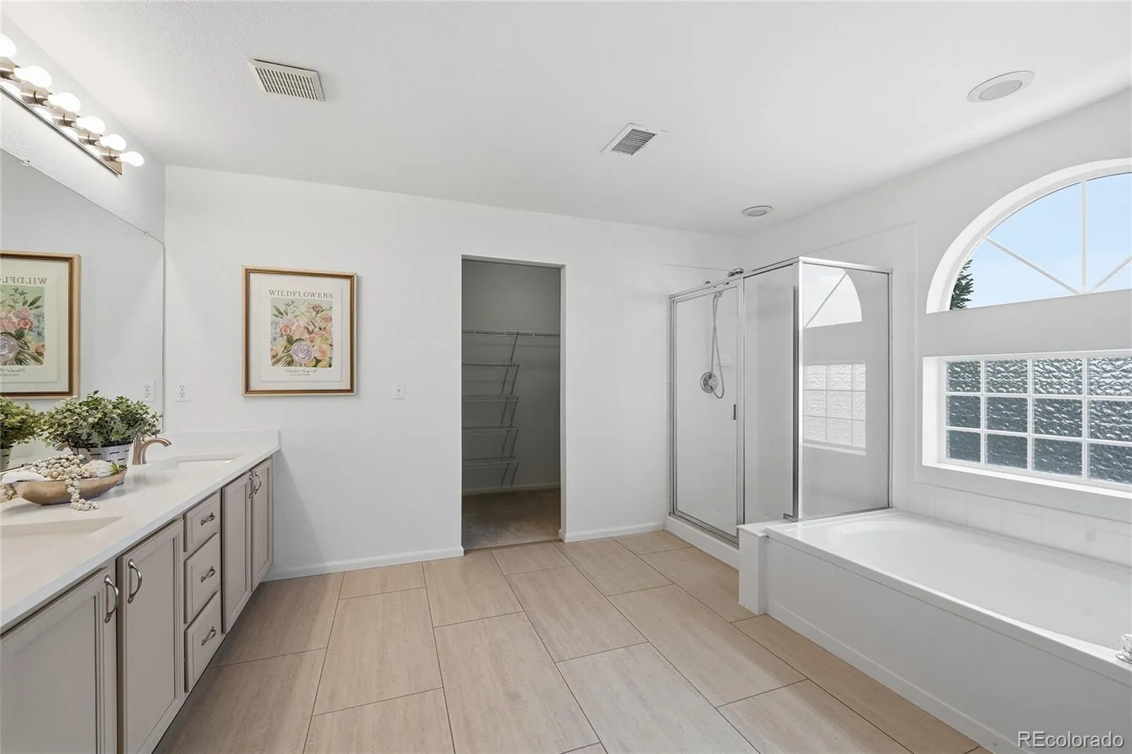 16811 E Caley Place Aurora CO 80016 MLS #REC2957331 05182026194635 1600 7
