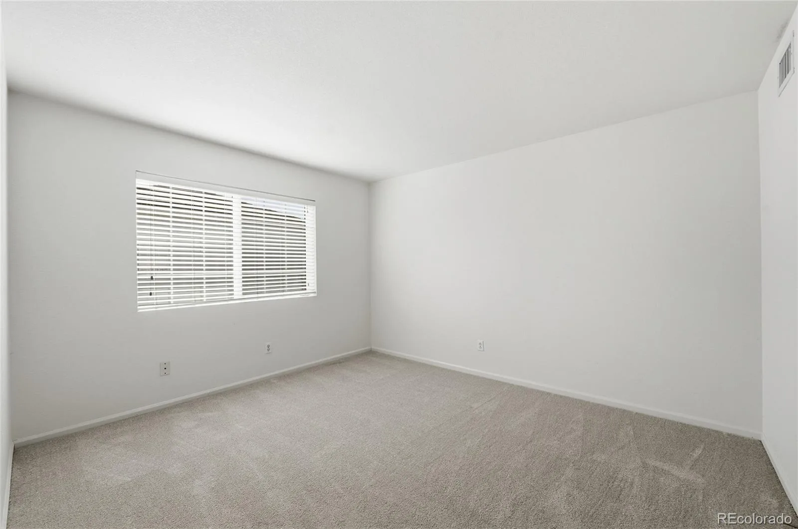16811 E Caley Place Aurora CO 80016 | MLS #REC2957331 09232026094351 1600 31