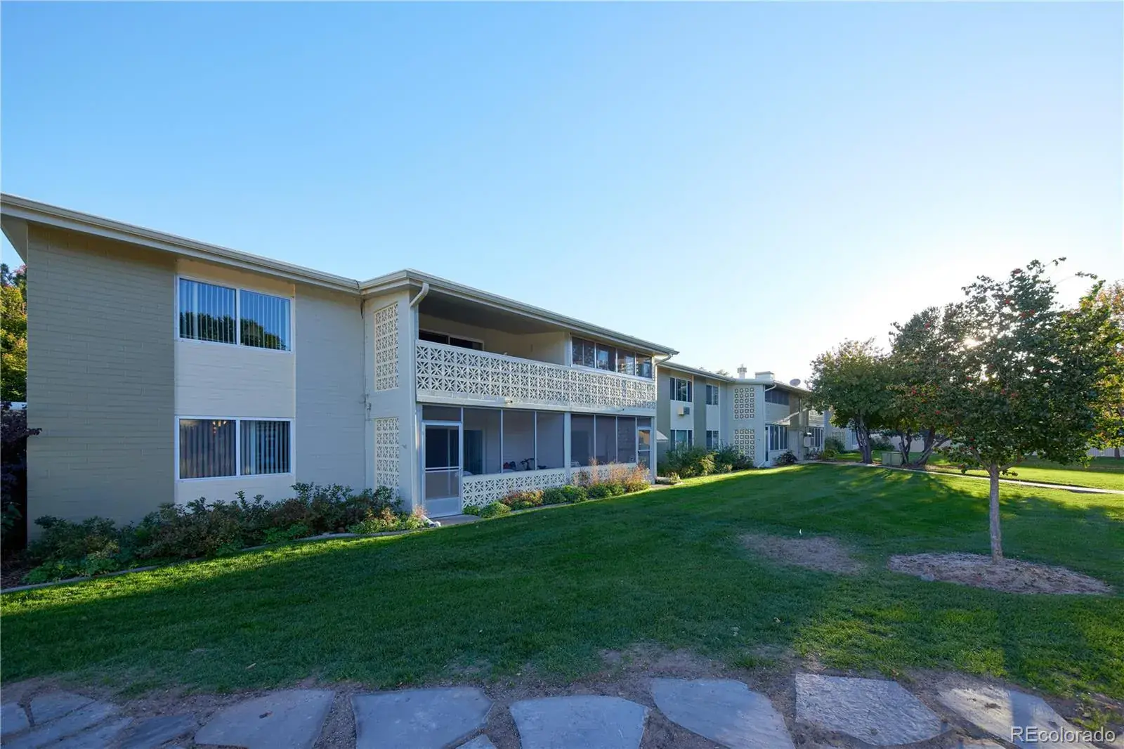 9320 E Center Avenue #8B Denver CO 80247 MLS #REC2959996 10152025151111 1600 21