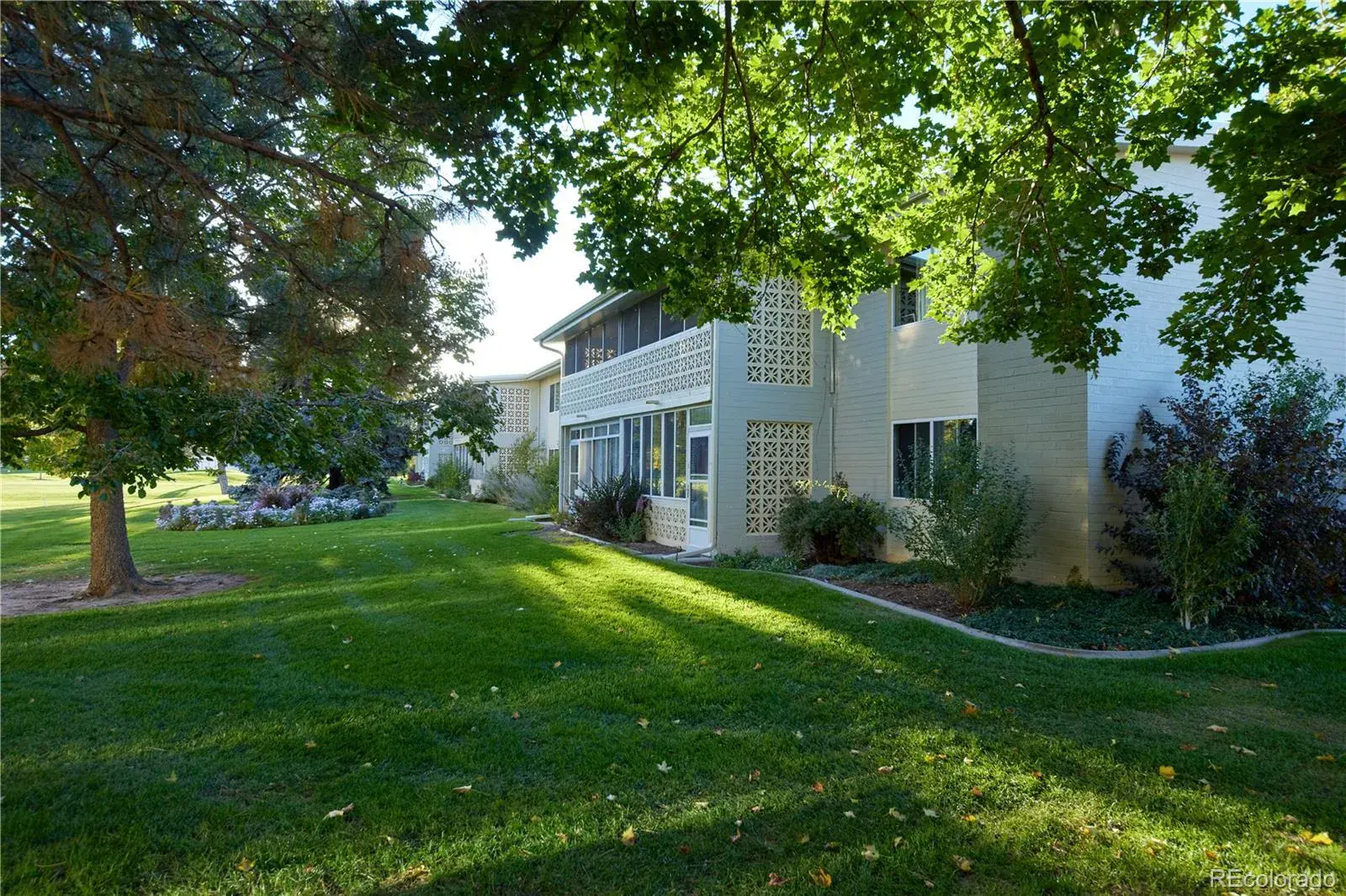 9320 E Center Avenue #8B Denver CO 80247 MLS #REC2959996 10152025151111 1600 22