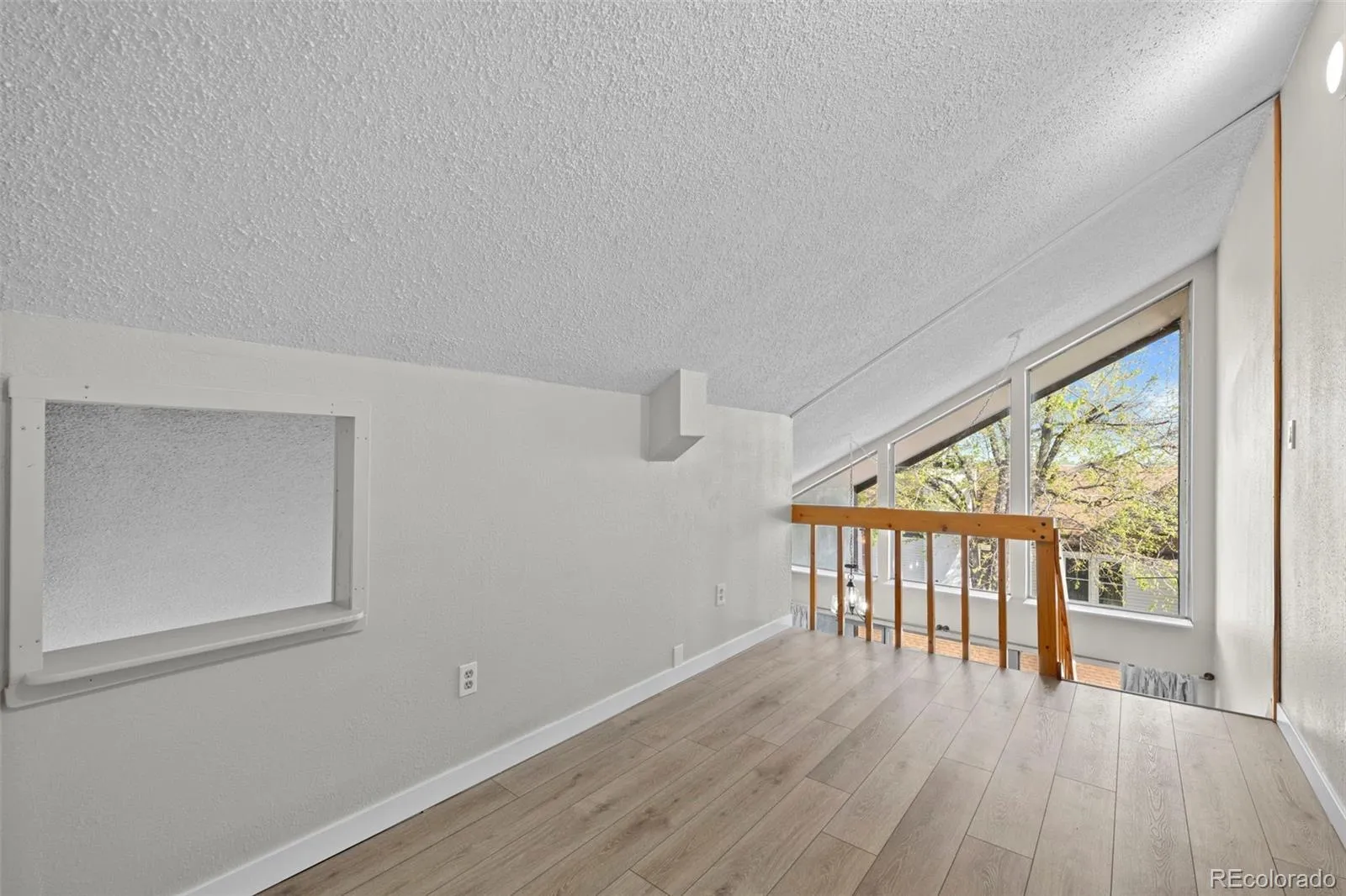 3539 S Fairplay Way #10 #B Aurora CO 80014 MLS #REC2964411 04172026221139 1600 20