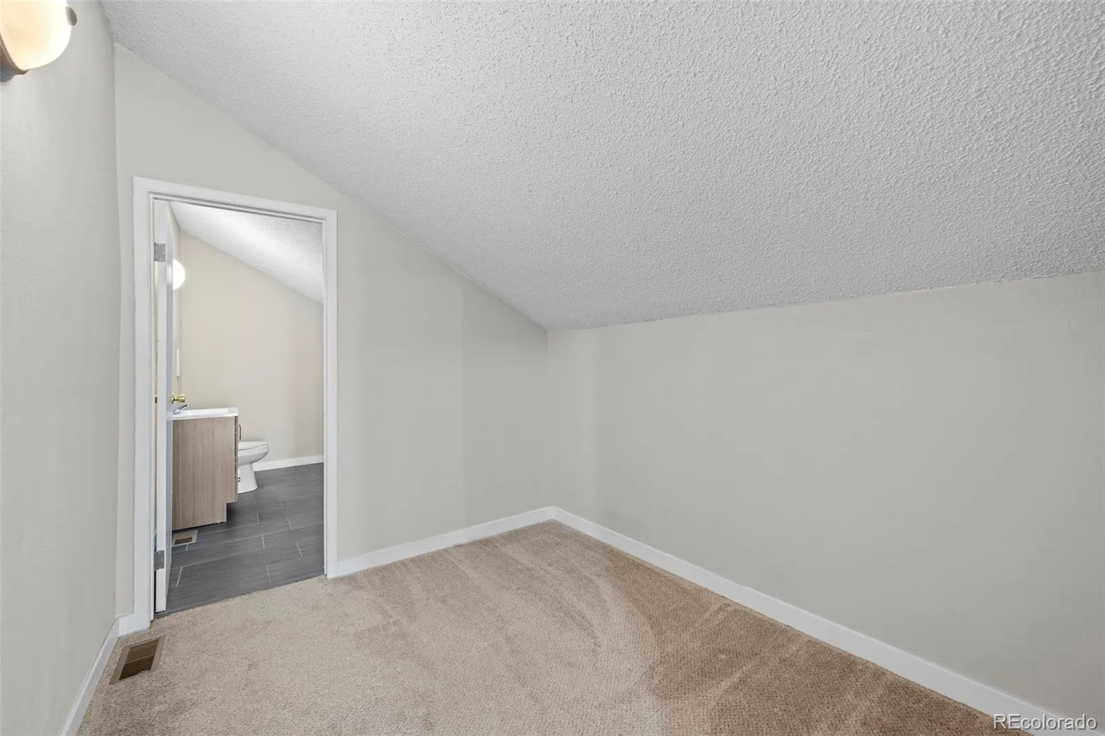 3539 S Fairplay Way #10 #B Aurora CO 80014 MLS #REC2964411 04172026221139 1600 22