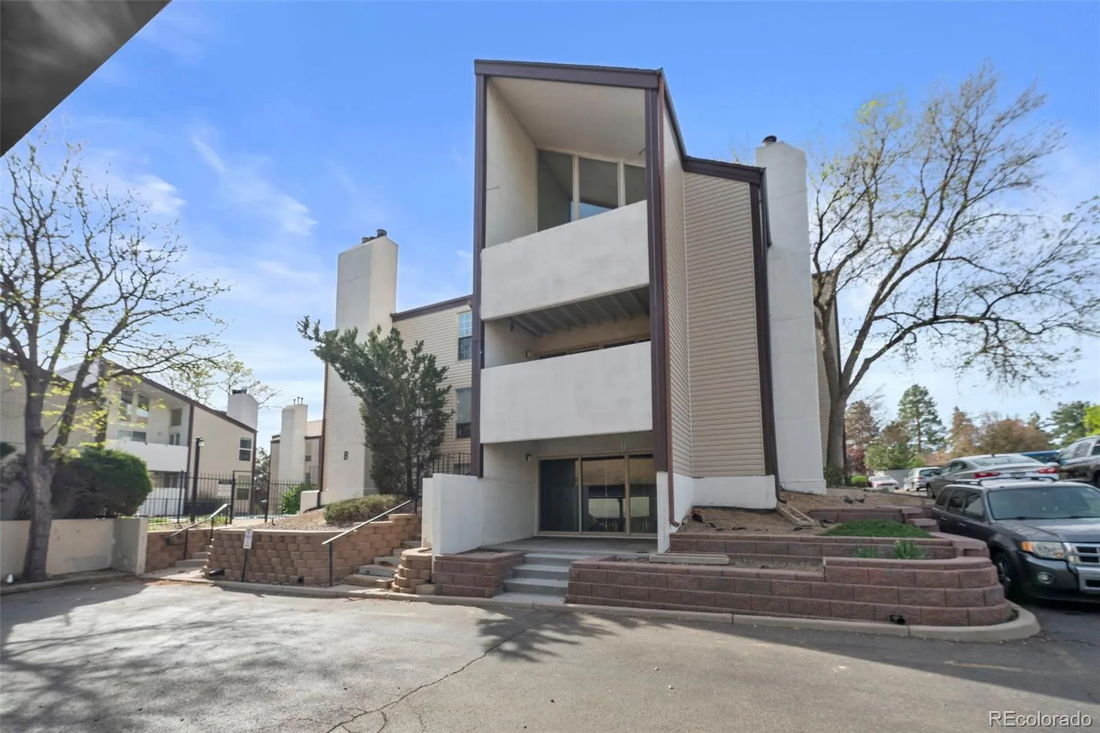3539 S Fairplay Way #10 #B Aurora CO 80014 MLS #REC2964411 04172026221139 1600 25