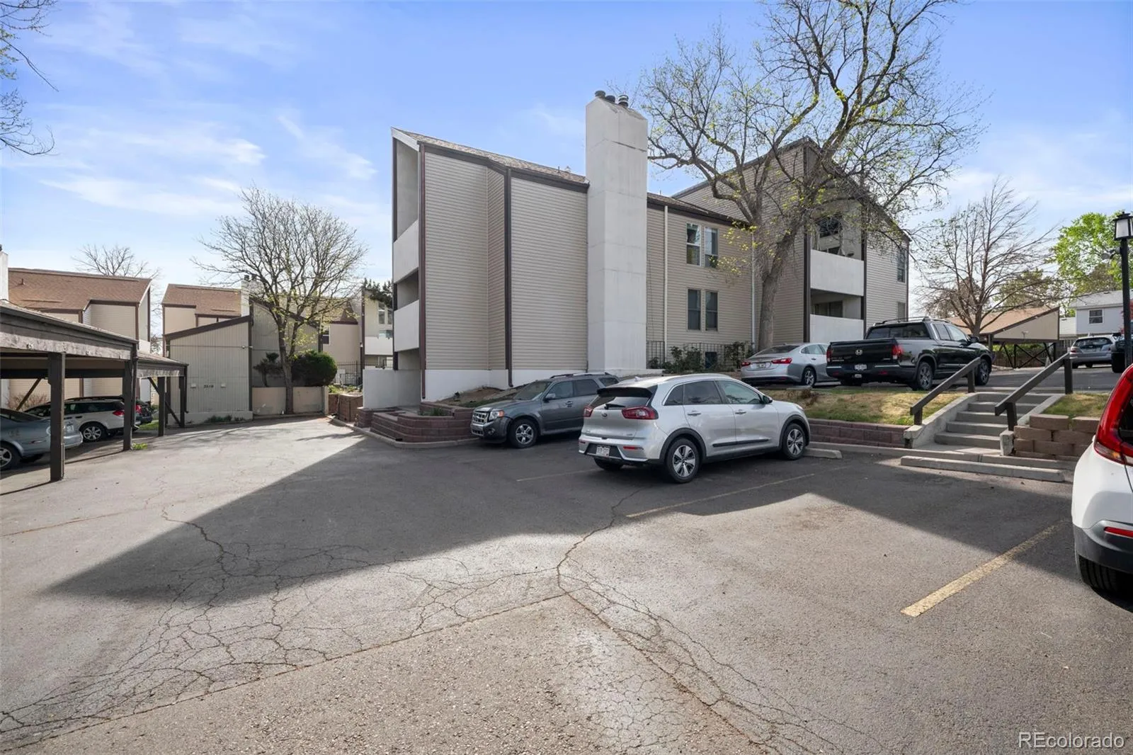 3539 S Fairplay Way #10 #B Aurora CO 80014 MLS #REC2964411 04172026221139 1600 26