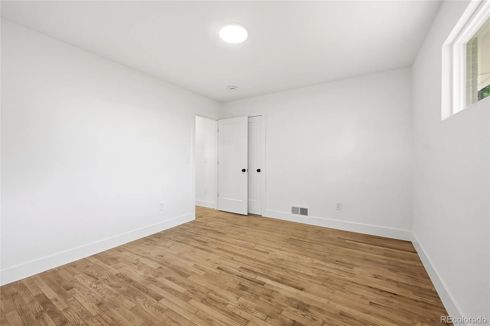 3660 N Grape Street Denver CO 80207 | MLS #REC2965103 08202026172608 1600 16