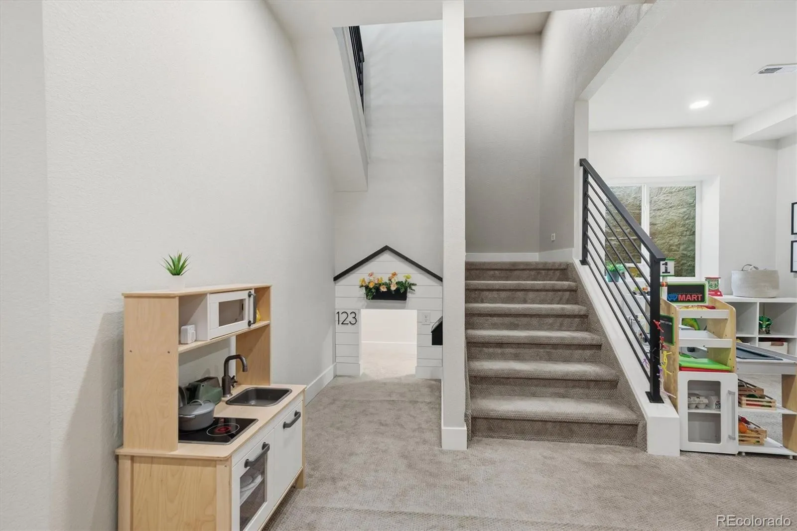 5859 Zuni Court Denver CO 80221 MLS #REC2965406 05222026025120 1600 40