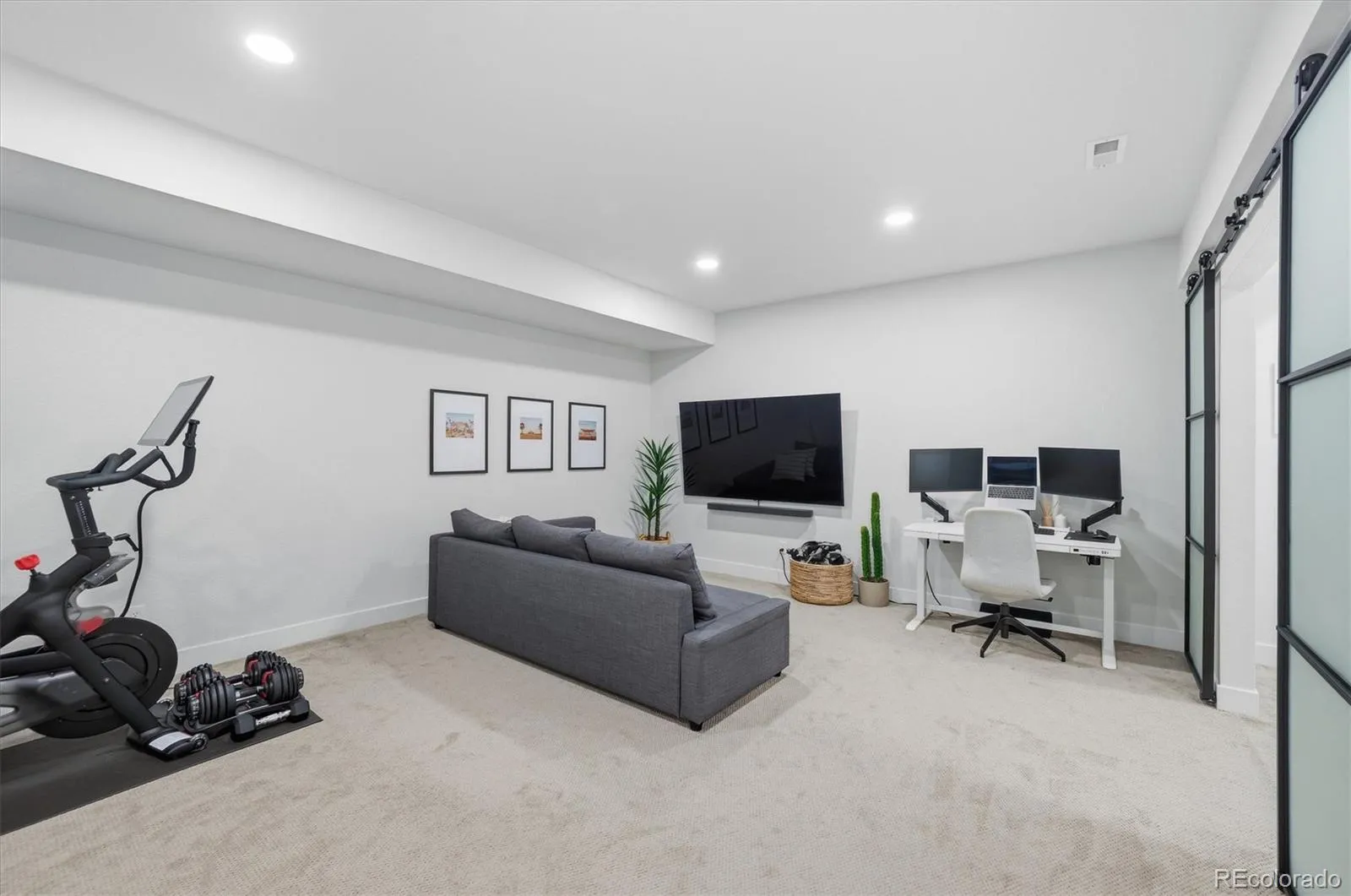 5859 Zuni Court Denver CO 80221 MLS #REC2965406 05222026025120 1600 44