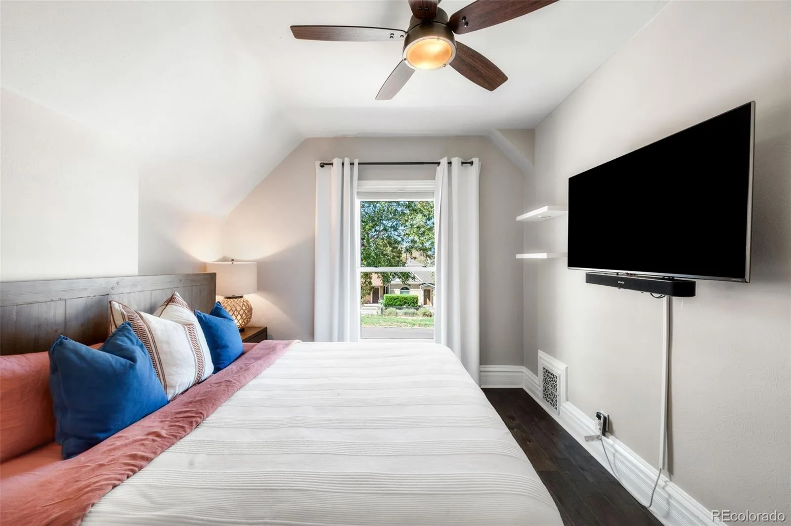 2140 N Humboldt Street Denver CO 80205 | MLS #REC2966793 09232026094320 1600 23