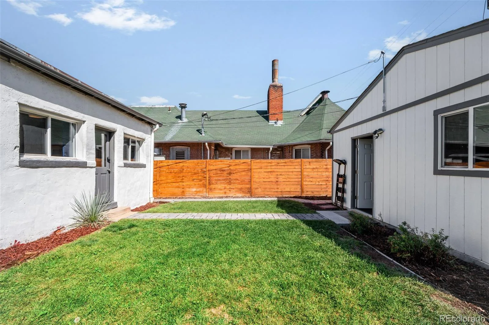 2140 N Humboldt Street Denver CO 80205 | MLS #REC2966793 09232026094320 1600 33