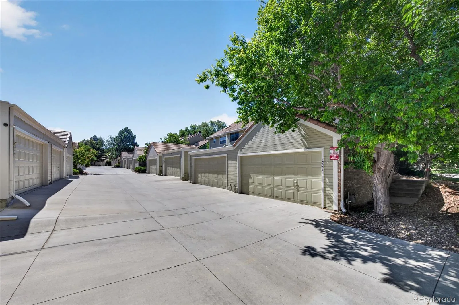 2351 Ranch Drive Denver CO 80234 | MLS #REC2969136 07202026015519 1600 33