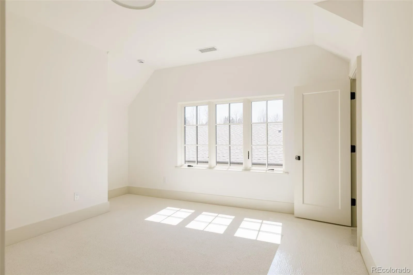 04082026122138 1600 23