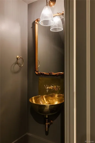 04082026122138 800 31