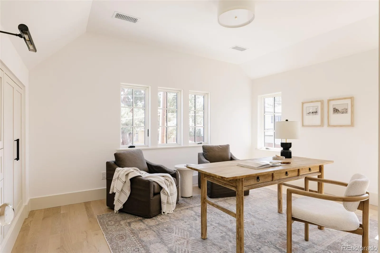 858 S Saint Paul Street Denver CO 80209 MLS #REC2969753 06222026184551 1600 19