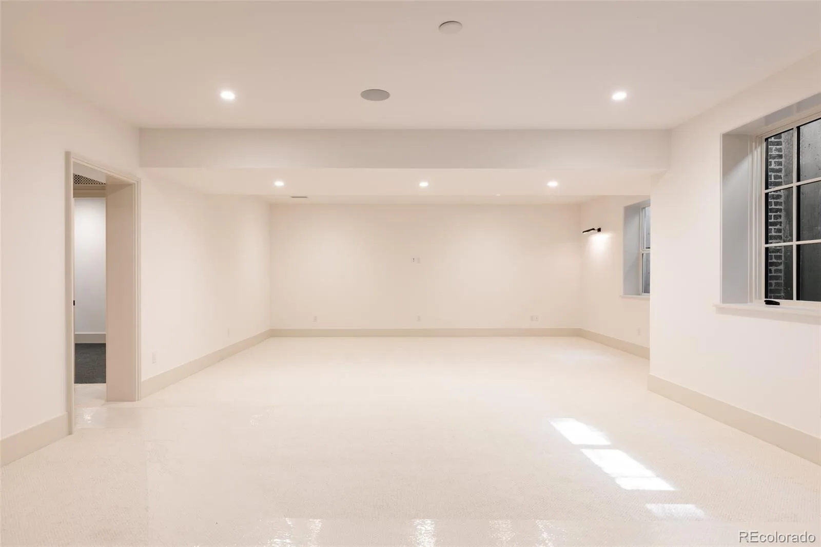 858 S Saint Paul Street Denver CO 80209 MLS #REC2969753 06222026184551 1600 25
