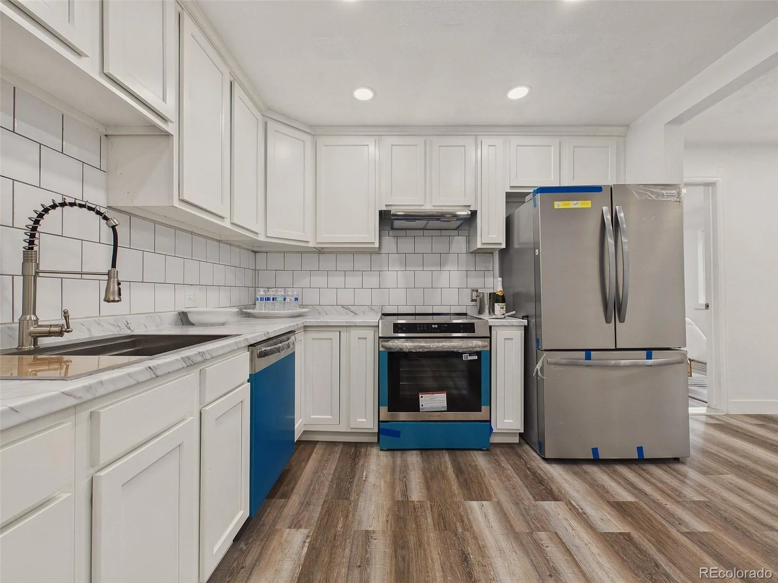 1957 Joliet Street Aurora CO 80010 | MLS #REC2969835 10162026020127 1600 18