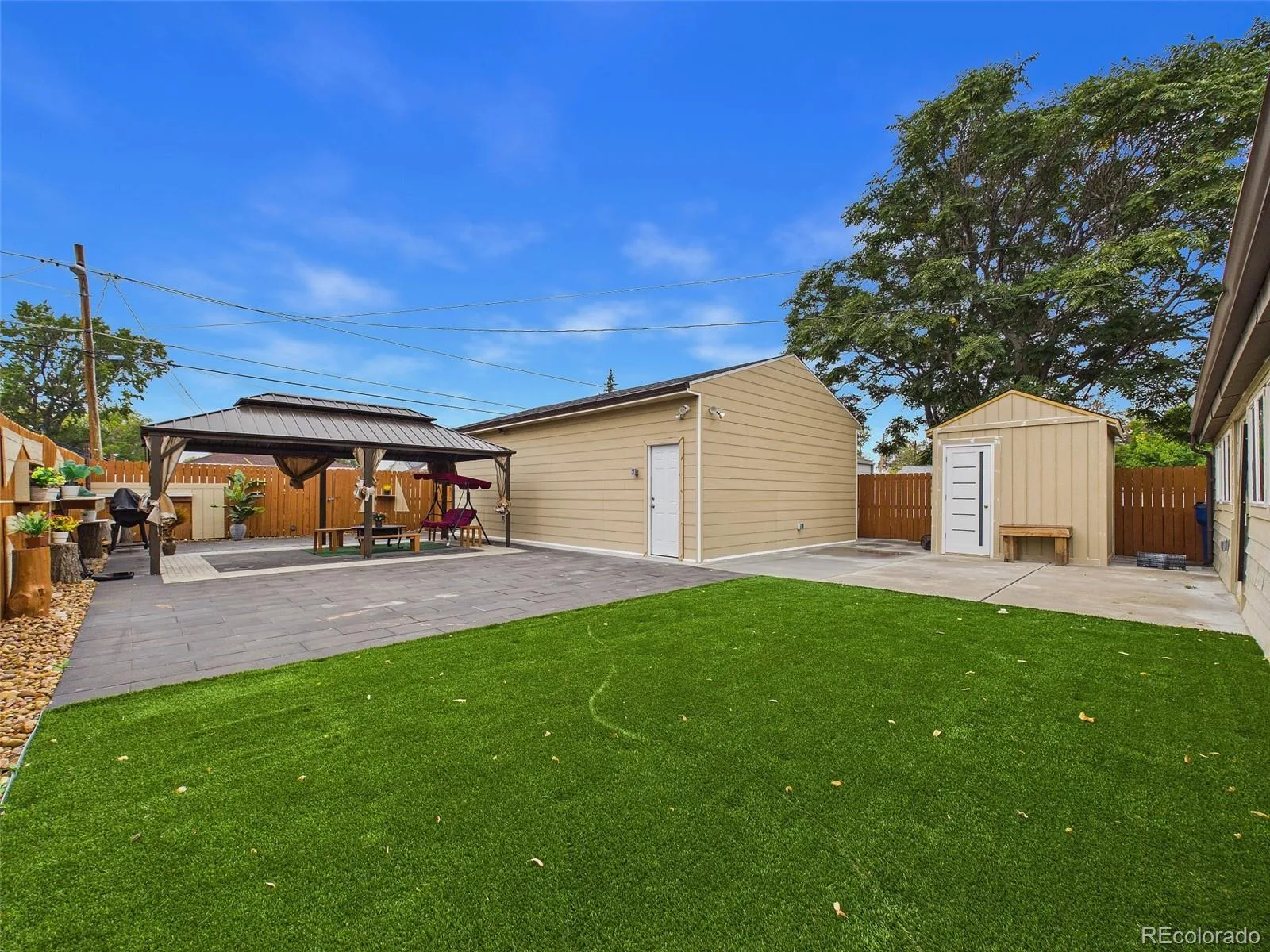 1957 Joliet Street Aurora CO 80010 | MLS #REC2969835 10162026020127 1600 25