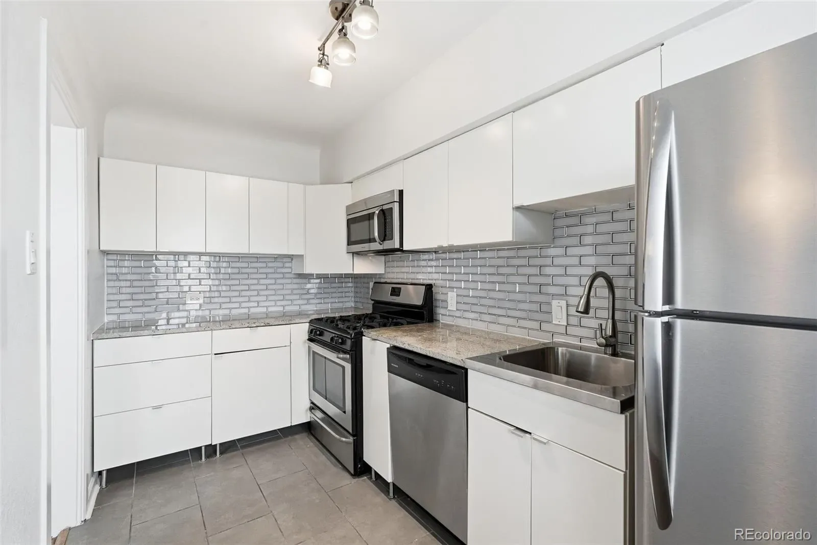 665 N Washington Street #6B Denver CO 80203 MLS #REC2971725 03272026175346 1600 12