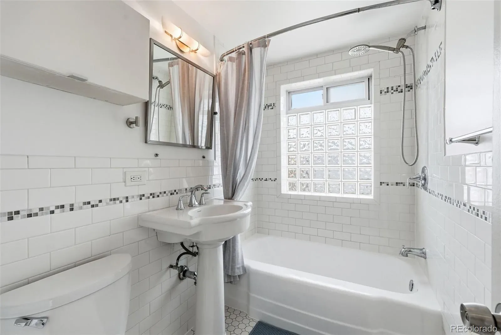 665 N Washington Street #6B Denver CO 80203 MLS #REC2971725 03272026175346 1600 19