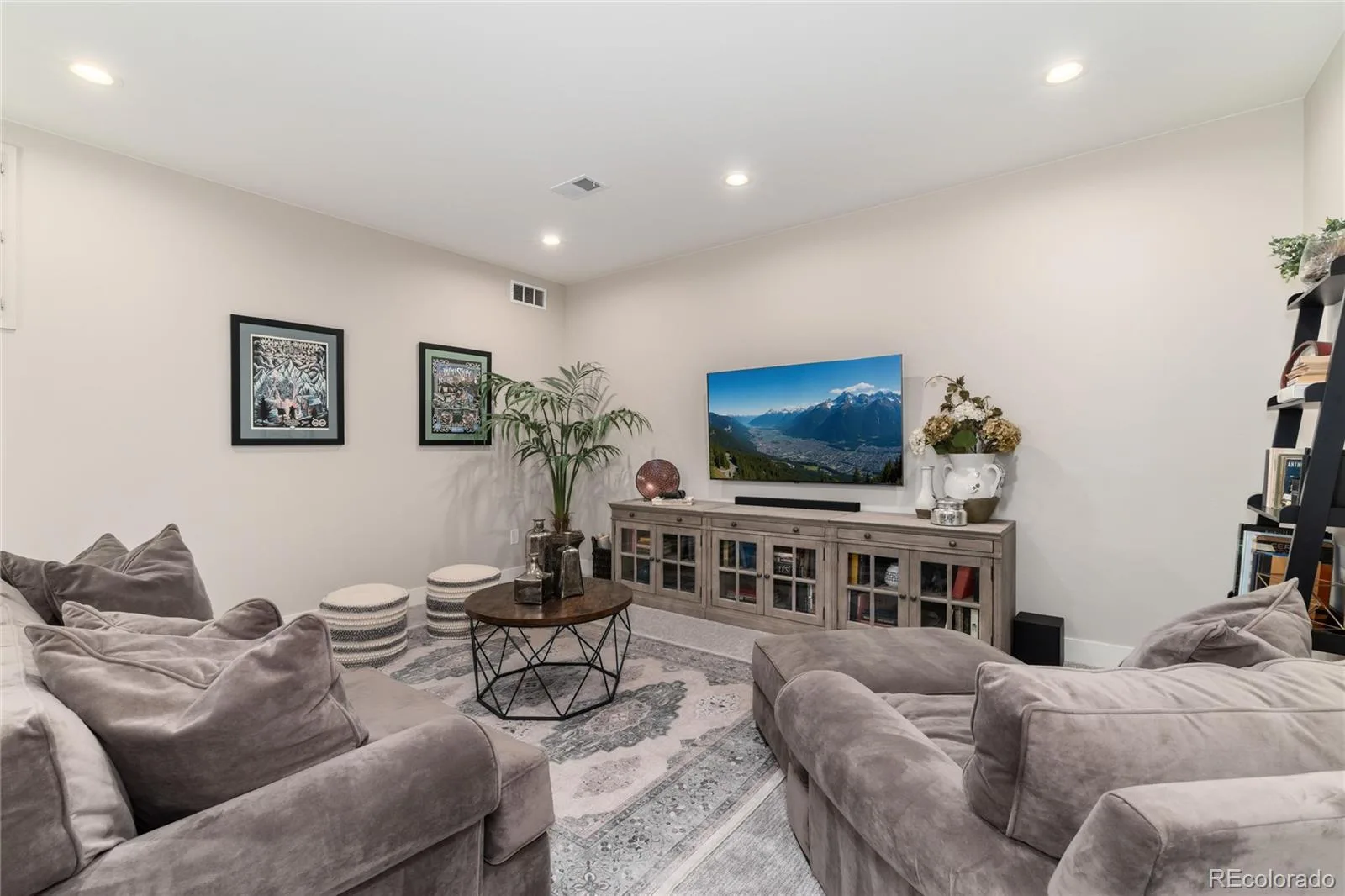 3271 S Sherman Street Englewood CO 80113 | MLS #REC2971978 08282026234628 1600 19