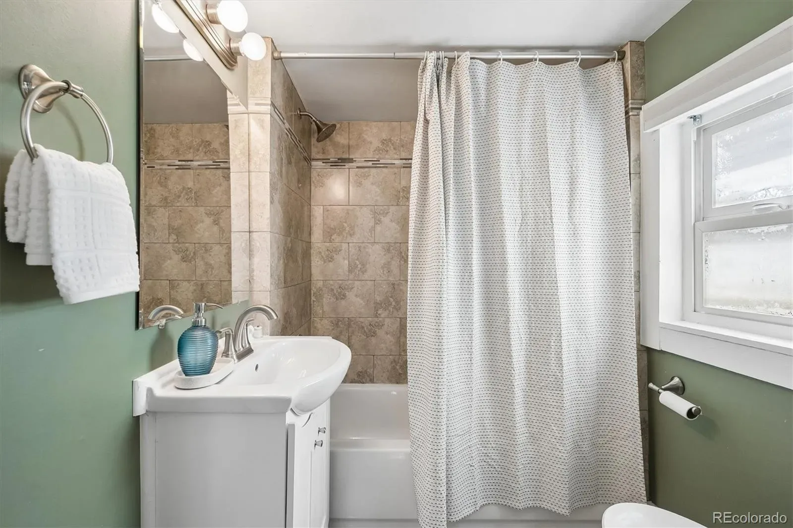 03252026170721 1600 18