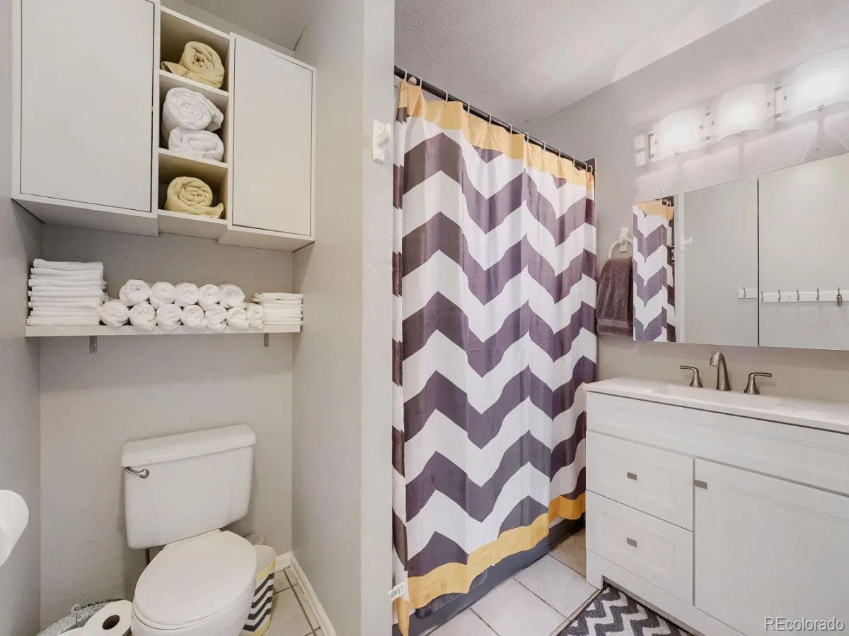 19073 E 16th Avenue Aurora CO 80011 | MLS #REC2975338 07072026165232 1200 10