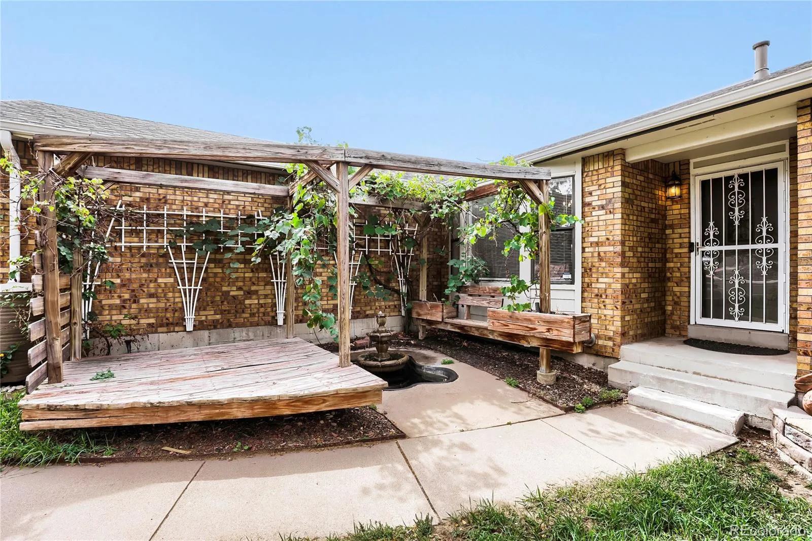1107 Sable Boulevard Aurora CO 80011 | MLS #REC2980906 10122026173918 1600 30