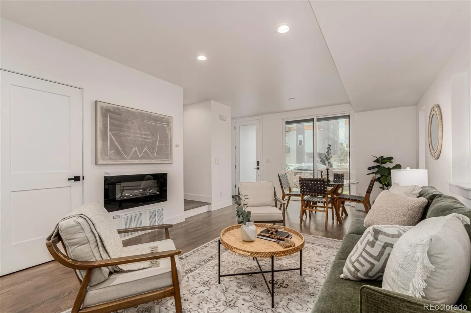 04172026201433 1600 8