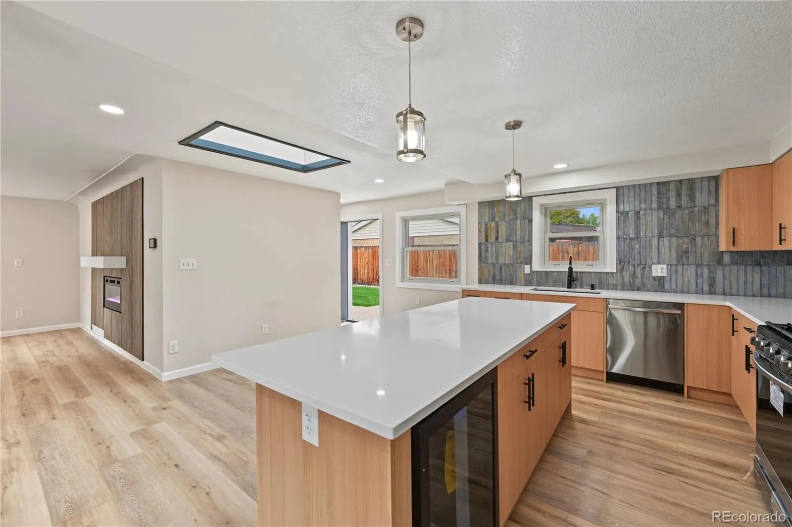 5557 W Mexico Avenue Lakewood CO 80232 | MLS #REC2984054 10062026044705 1600 12