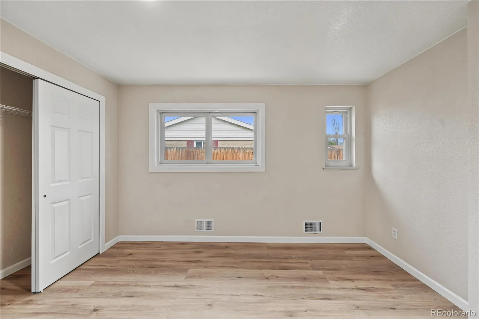 5557 W Mexico Avenue Lakewood CO 80232 | MLS #REC2984054 10062026044705 1600 24