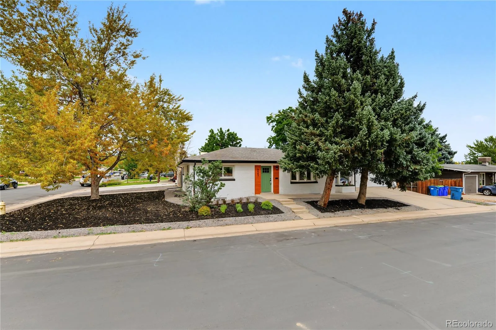5557 W Mexico Avenue Lakewood CO 80232 | MLS #REC2984054 10062026044705 1600 33