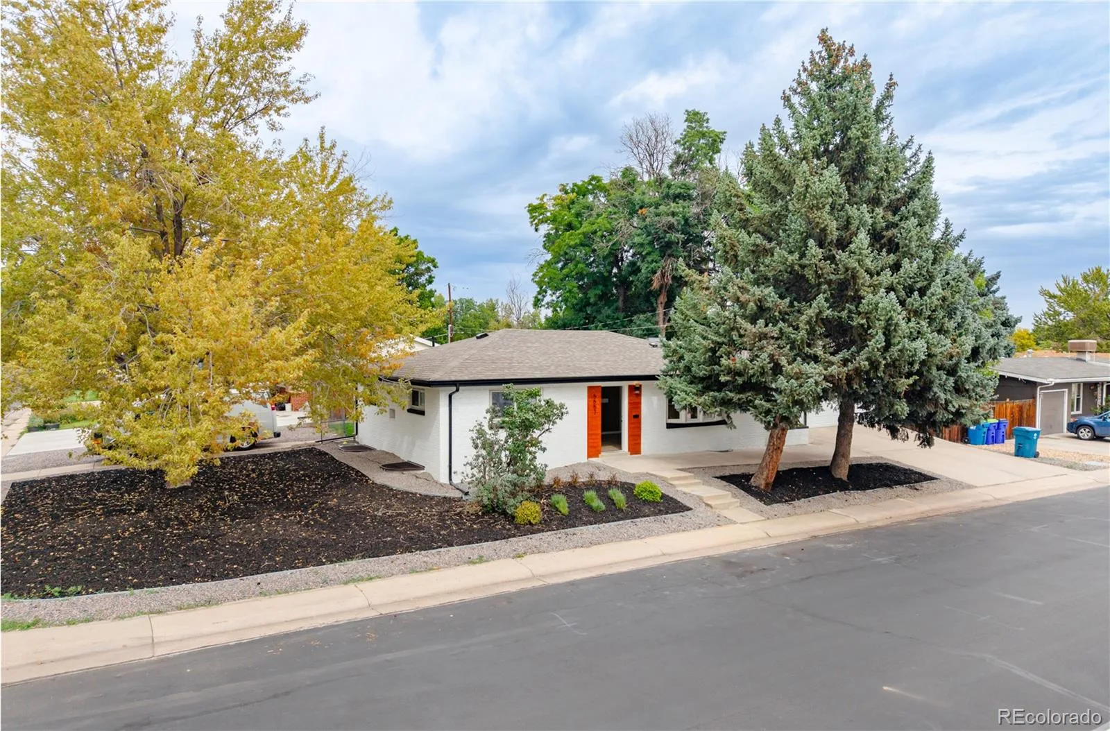 5557 W Mexico Avenue Lakewood CO 80232 | MLS #REC2984054 10062026044705 1600 34