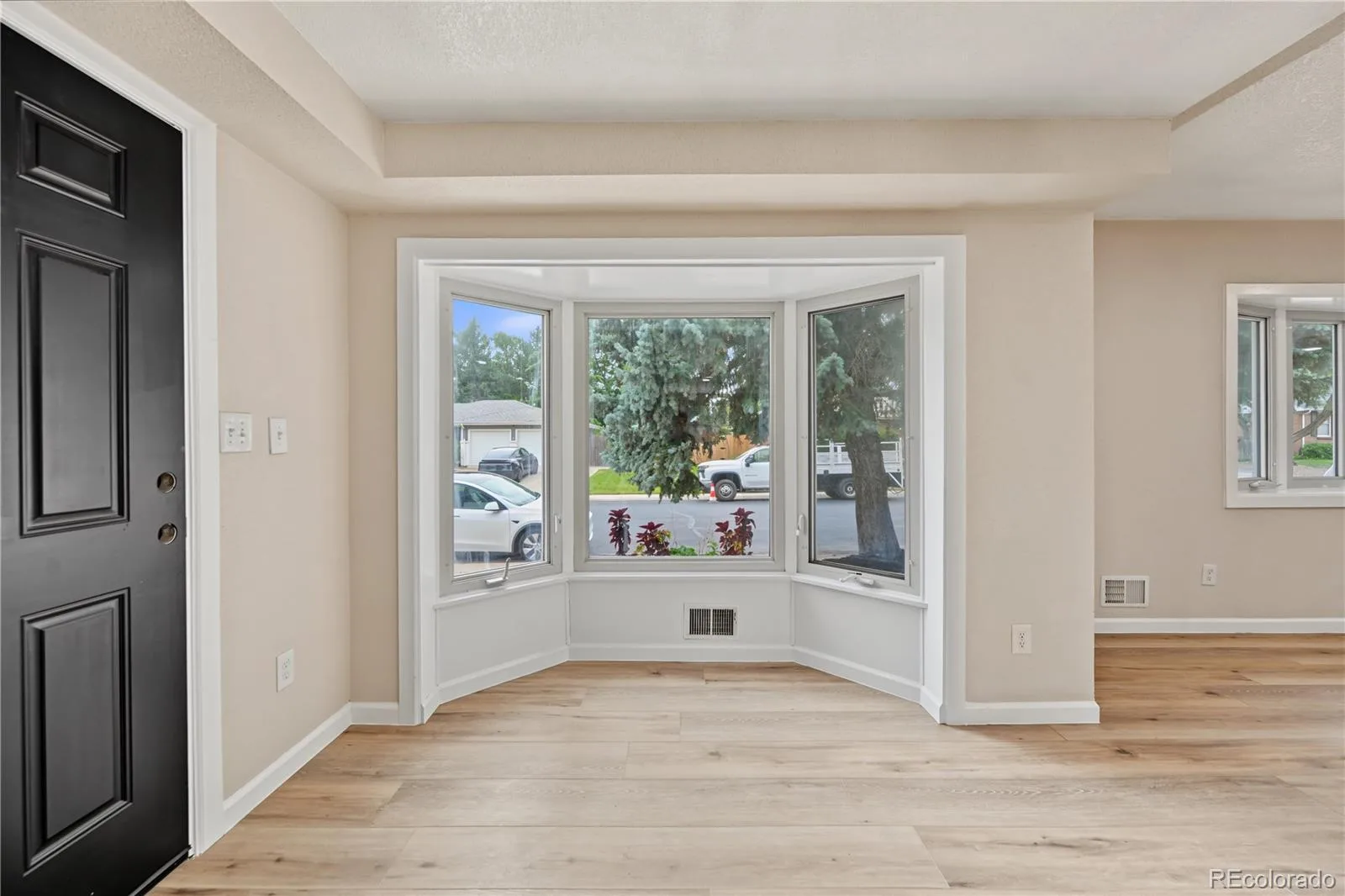 5557 W Mexico Avenue Lakewood CO 80232 | MLS #REC2984054 10062026044705 1600 8