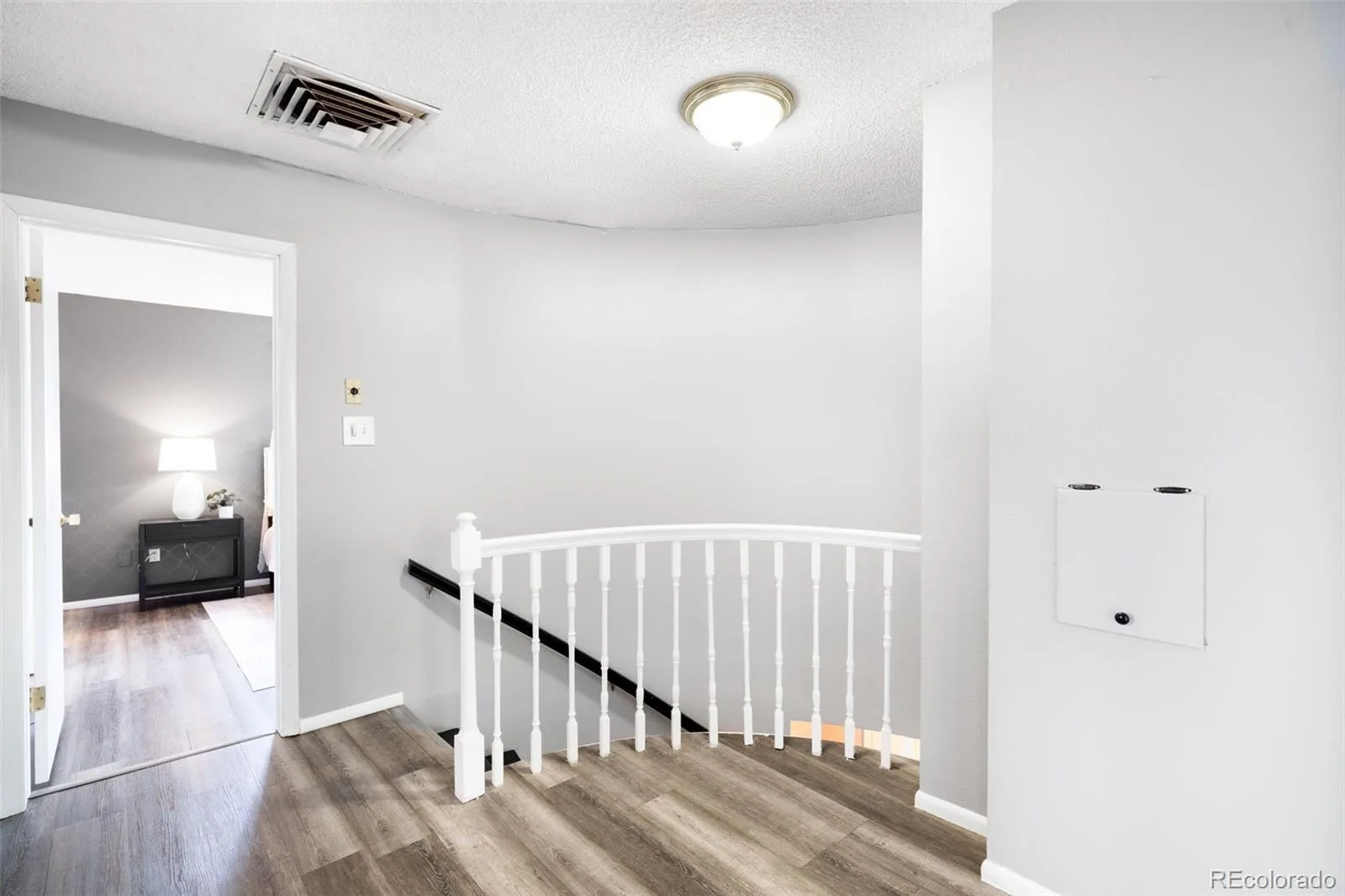 6984 S Spruce Drive Centennial CO 80112 MLS #REC2985964 06092026004411 1600 20