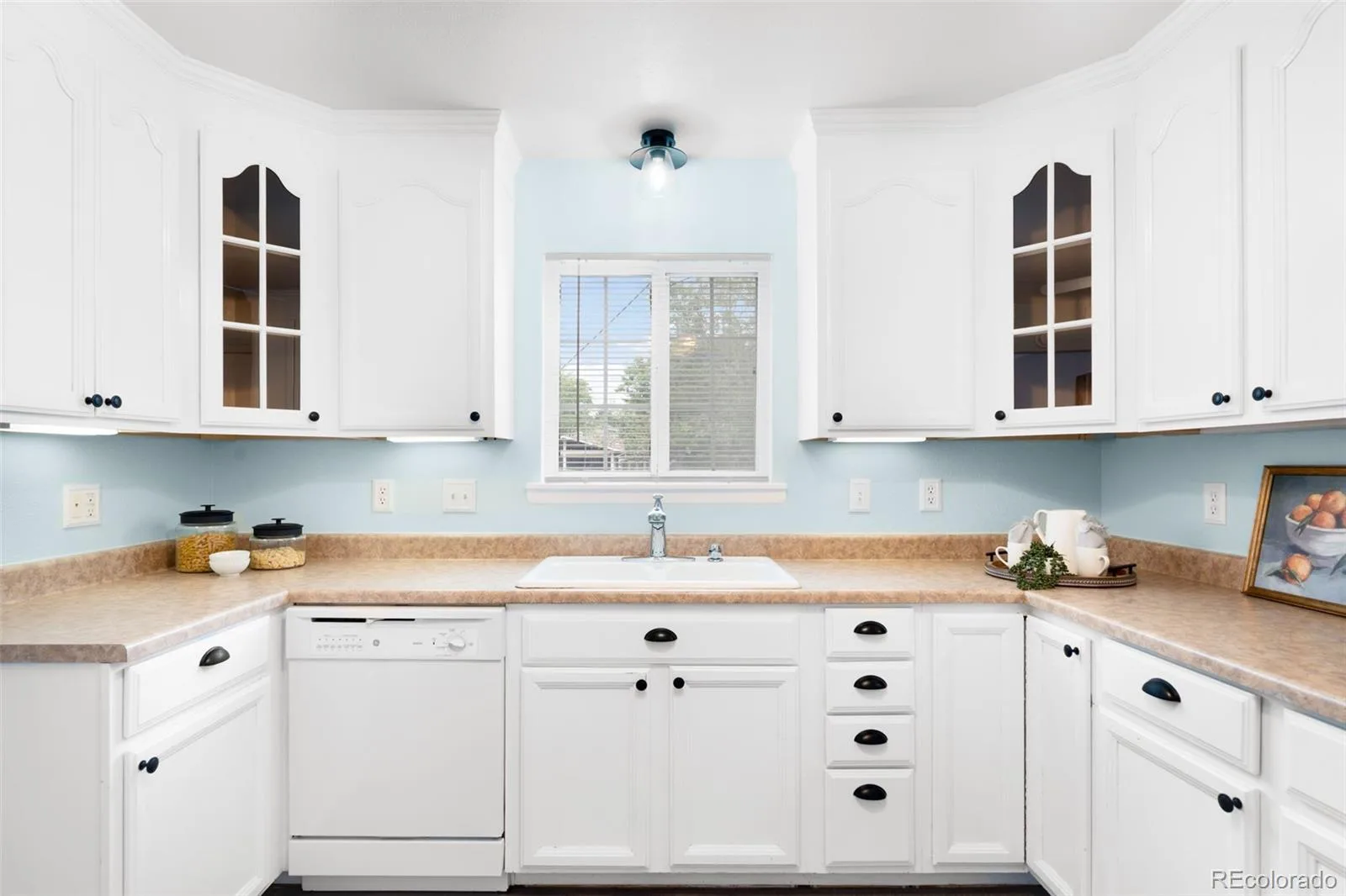 6984 S Spruce Drive Centennial CO 80112 MLS #REC2985964 06092026004411 1600 9