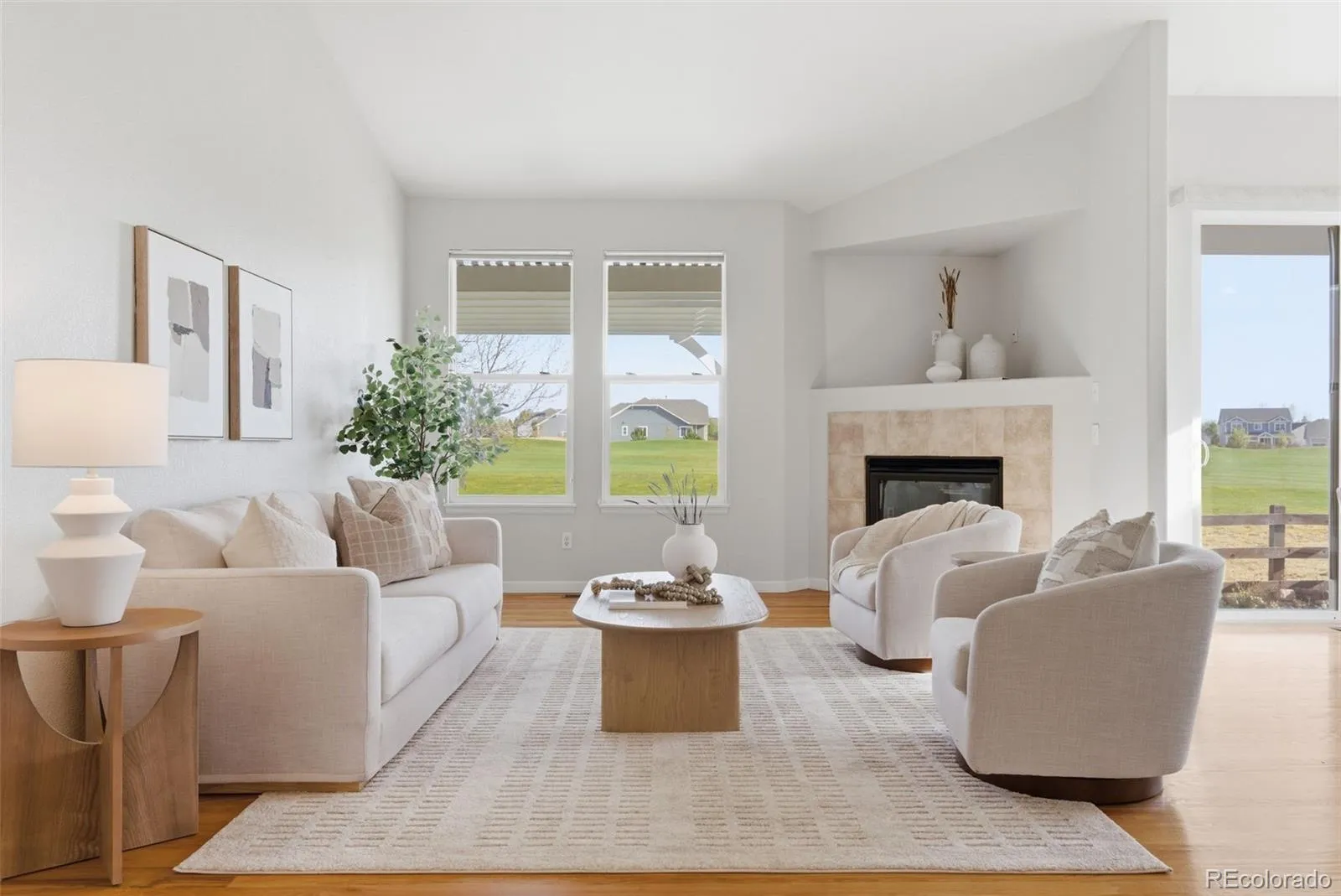 04122026212130 1600 18