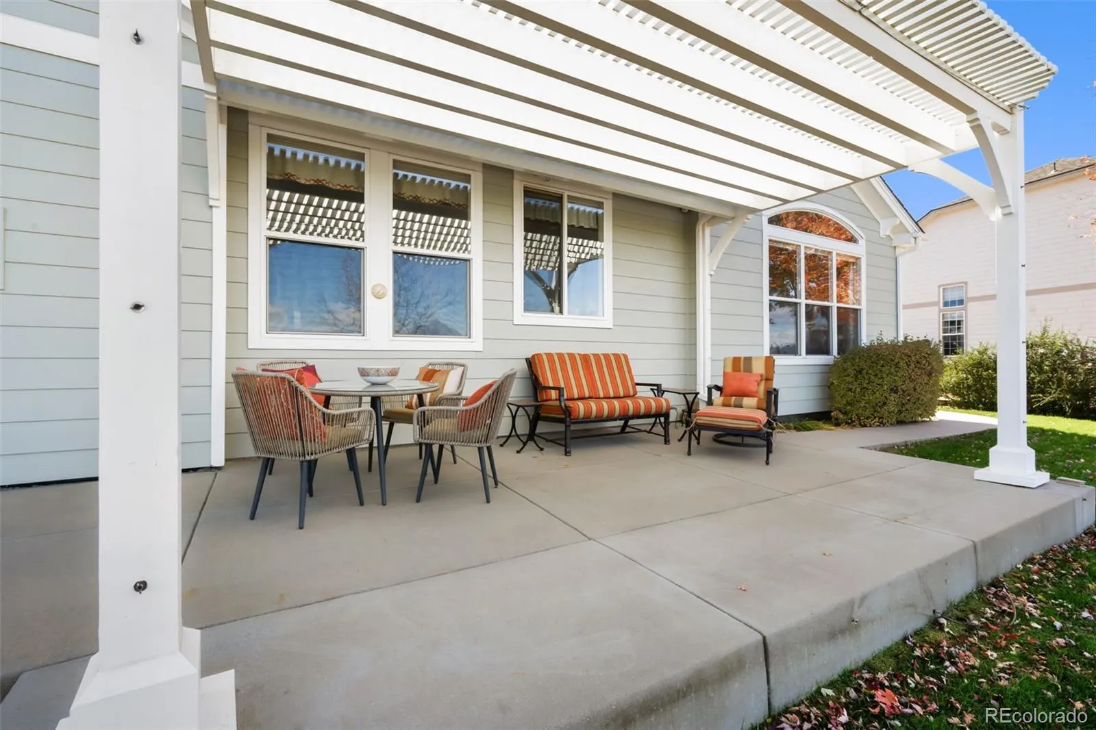 04122026212130 1600 32