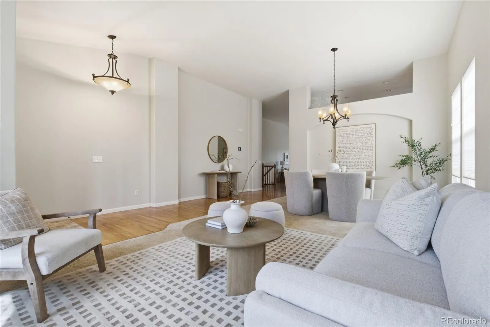 04122026212130 1600 7