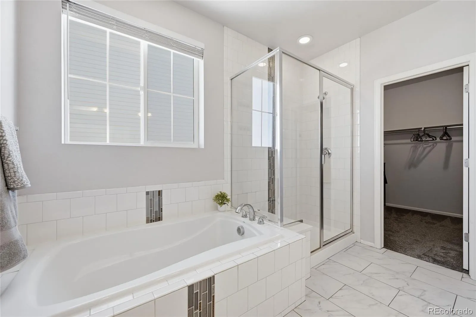 27179 E Fremont Place Aurora CO 80016 MLS #REC2988320 05052026035145 1600 20