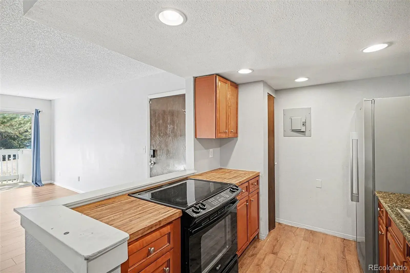 14142 E Colorado Drive #101 Aurora CO 80012 MLS #REC2988972 02032026175928 1600 6