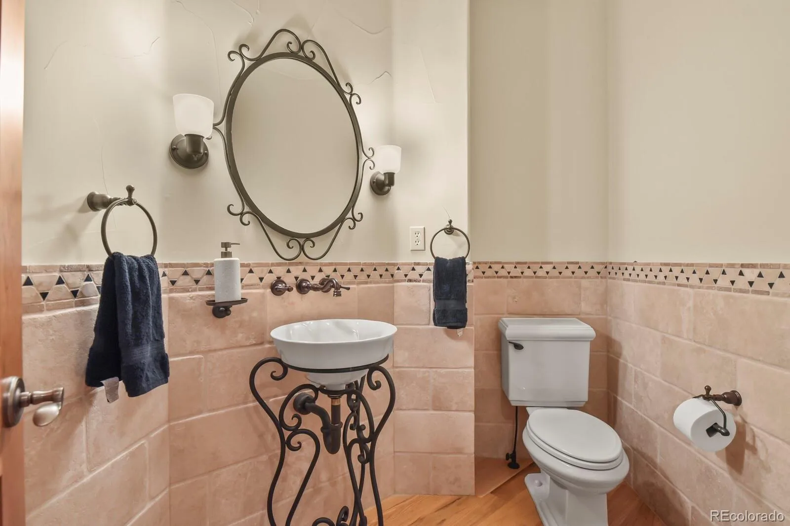 5112 Pine River Trail Castle Rock CO 80108 | MLS #REC2990689 08182026231640 1600 24